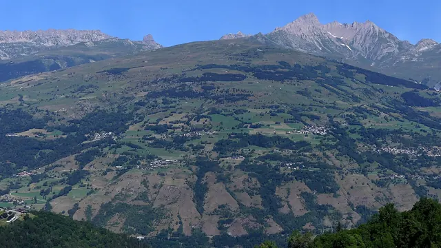 Photo de Les Chapelles