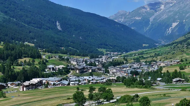 Photo de Lanslevillard