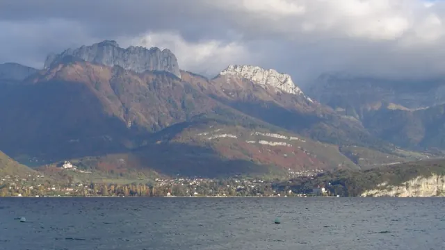 Photo de Menthon-Saint-Bernard