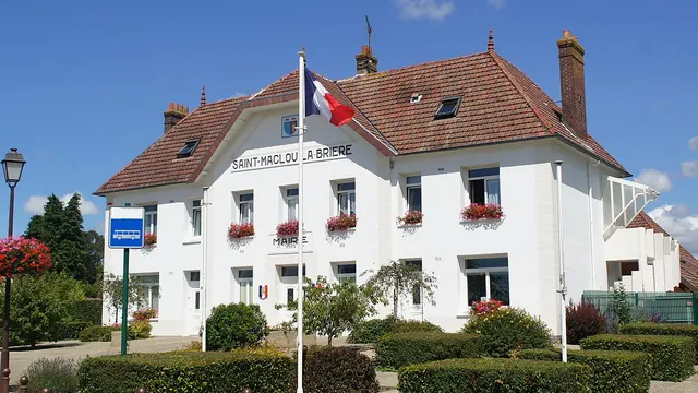 Photo de Saint-Maclou-la-Brière