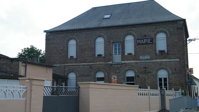 Photo de Halloy-lès-Pernois