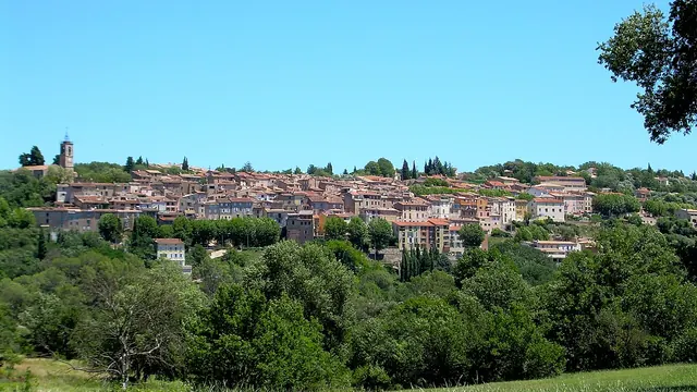 Photo de Bagnols-en-Forêt