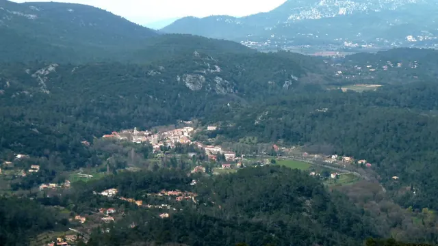 Photo de Méounes-lès-Montrieux