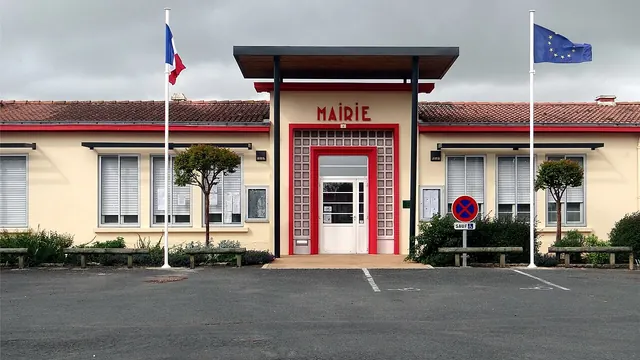 Photo de Champagné-les-Marais