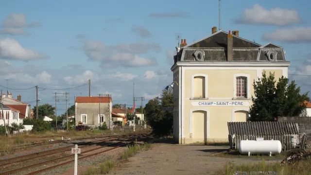 Photo de Le Champ-Saint-Père