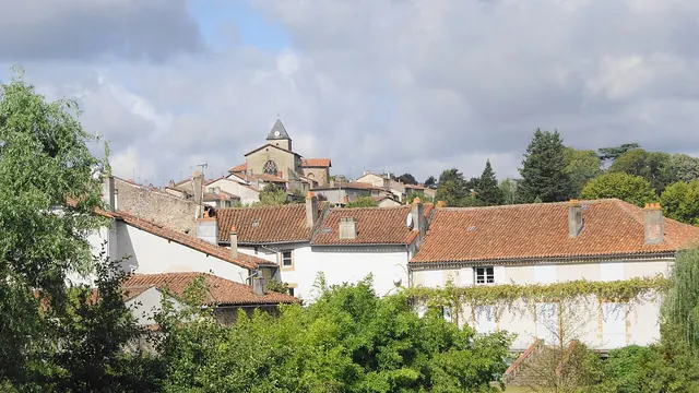Photo de Availles-Limouzine