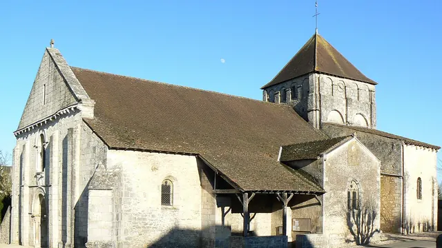 Photo de Usson-du-Poitou